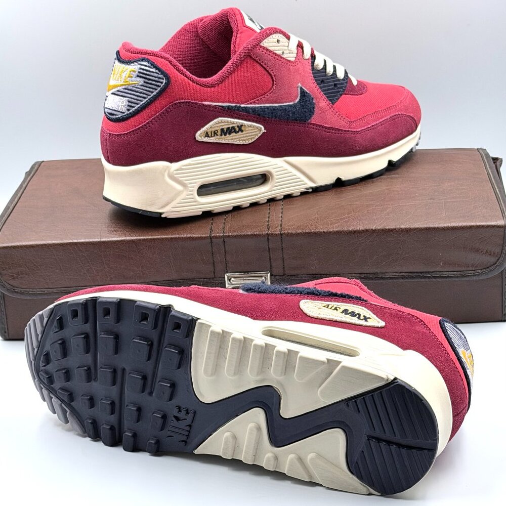 Nike Air Max 90 'Varsity Pack' - Picture 8 of 14